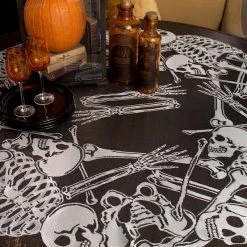 Heritage Lace Lace And Bones Round Table Topper Pillows